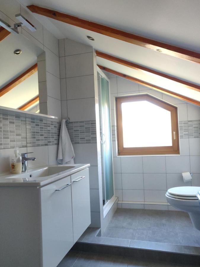 Guest House Maslina Vinisce ภายนอก รูปภาพ